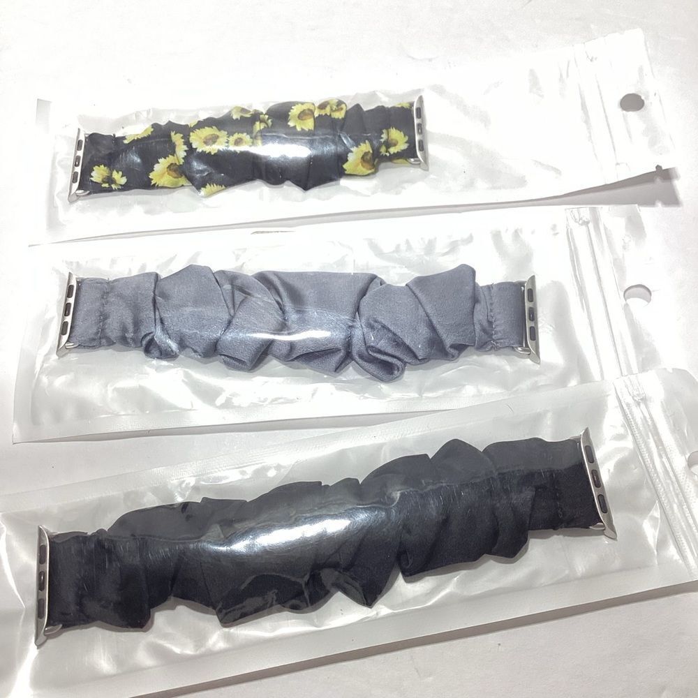 Apple Watch Compatible Scrunchie Bands - Picture 2 of 3
